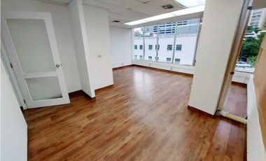 VENTA Y ALQUILER OFICINA 78m2 CON A/A EN OBARRIO A PASOS DE VIA ESPAÑA