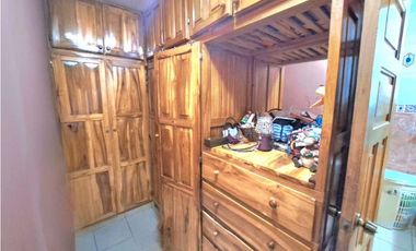 ALQUILO  CASA DE 4HAB 5 BAÑOS  CERCA AL TERRONAL DAVID