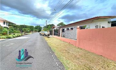 ALQUILO  CASA DE 4HAB 5 BAÑOS  CERCA AL TERRONAL DAVID