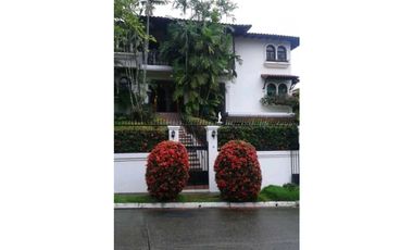 VENTA CASA EN LA ALAMEDA 3 PISOS