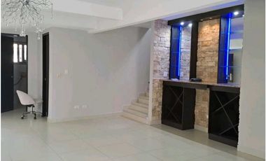 ALQUILO CASA PANAMA PACIFICO WOODLANS CON LINEA BLANCA 4 PANELES SOLAR