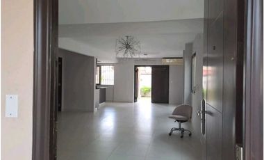 ALQUILO CASA PANAMA PACIFICO WOODLANS CON LINEA BLANCA 4 PANELES SOLAR