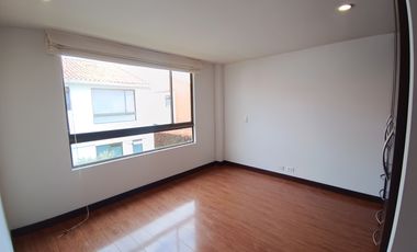 ARRIENDO CASA EN CONJUNTO CERRADO COTA  $ 4.800.000