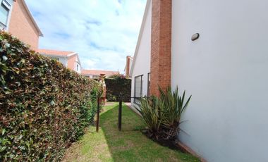 ARRIENDO CASA EN CONJUNTO CERRADO COTA  $ 4.800.000