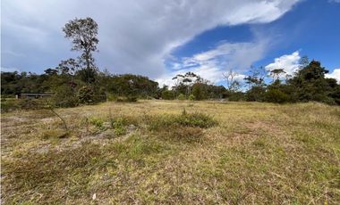 VENTA DE ESPECTACULAR LOTE PLANO EN EL RETIRO SECTOR PANTANILLO