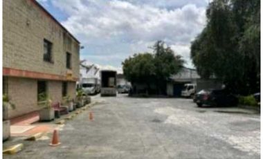 VENTA DE LOTE BODEGA EN GUAYABAL.