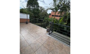 CASA EN ARRIENDO SECTOR LOMA DEL CHOCHO - ENVIGADO