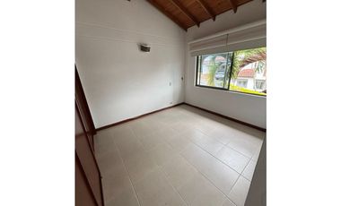 CASA EN ARRIENDO SECTOR LOMA DEL CHOCHO - ENVIGADO