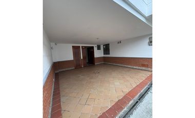 CASA EN ARRIENDO SECTOR LOMA DEL CHOCHO - ENVIGADO