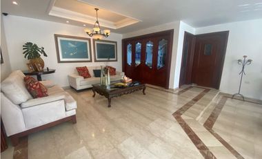 VENTA DE CASA ESQUINERA EN EL POBLADO - BARRANQUILLA