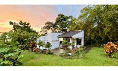 Finca campestre en venta con piscina - La Buitrera Palmira Valle