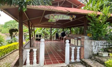 SE VENDE CASA FINCA EN PALERMO