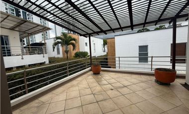 Casa en conjunto en arriendo sector Castellana