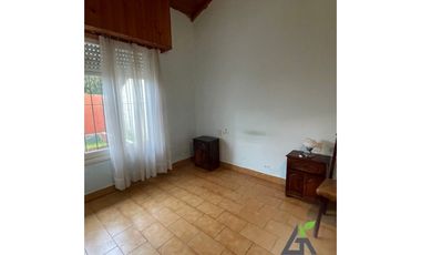 CASA CENTRICA Calle 11 e/ Av.26 y 24