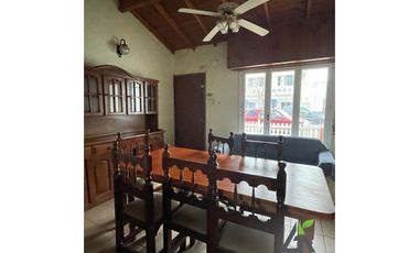 CASA CENTRICA Calle 11 e/ Av.26 y 24