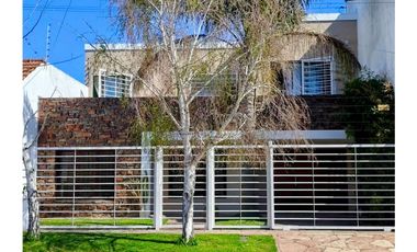 Casa 5 Ambientes-San Carlos