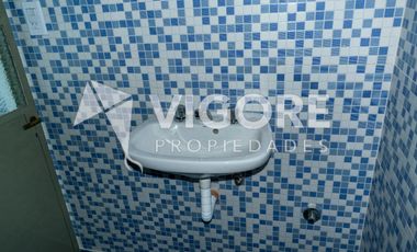 Casa en alquiler c/ cochera en Carlos Spegazzini