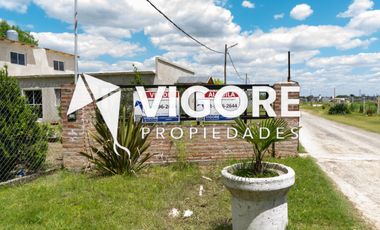 Casa en alquiler c/ cochera en Carlos Spegazzini