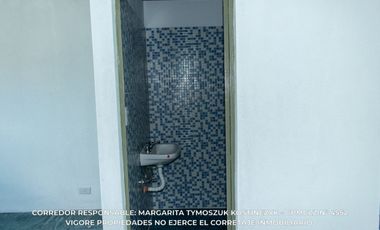 Casa en alquiler con cochera en Carlos Spegazzini Imperdible Excelente ubicación