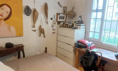 Casa en Venta en Manuel Montt / Simón Bolivar/ Calle tranquila