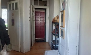 Casa en Venta en Manuel Montt / Simón Bolivar/ Calle tranquila