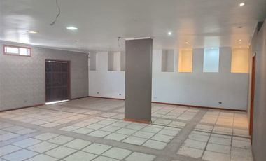 Local Comercial en Arriendo en av. chicureo/ alba 2