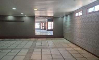 Local Comercial en Arriendo en av. chicureo/ alba 2