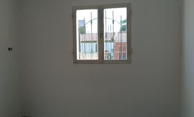 Casa en alquiler c/ cochera en Villa Allende