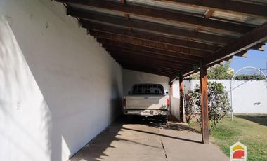 Casa en alquiler c/ cochera en Villa Allende