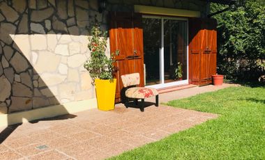 Chalet en venta c/ cochera en Mar de Cobo