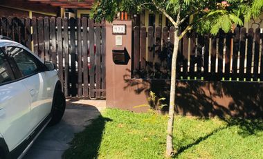 Chalet en venta c/ cochera en Mar de Cobo