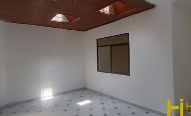 Oficina-Local en Arriendo Ubicado en Itagüí Codigo 1201