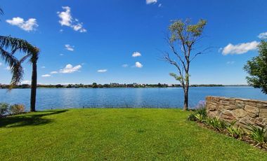 Casa en  Castores, Nordelta.