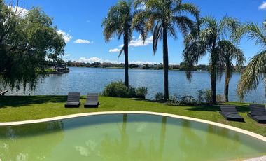 Casa en  Castores, Nordelta.