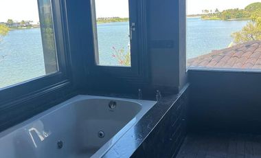 Casa en  Castores, Nordelta.