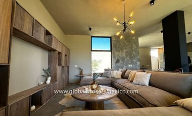 Cabaña Amueblada en Venta! Ubicada en el Fracc. Tapalpa Country Club, Jalisco.