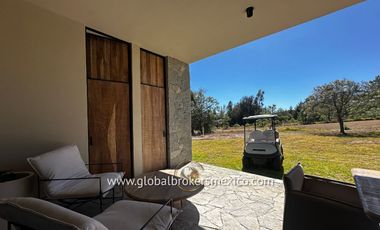 Cabaña Amueblada en Venta! Ubicada en el Fracc. Tapalpa Country Club, Jalisco.