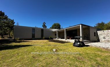 Lujosa Cabaña Amueblada en Venta! Fracc. Tapalpa Country Club, Jalisco