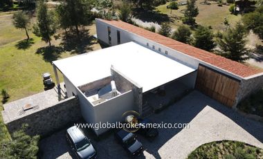 Lujosa Cabaña Amueblada en Venta! Fracc. Tapalpa Country Club, Jalisco