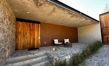 Lujosa Cabaña Amueblada en Venta! Fracc. Tapalpa Country Club, Jalisco