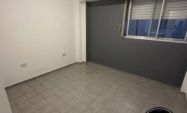 Departamento de dos ambientes a 300 metros del mar en Santa Teresita - Calle 3 y 44 al 288