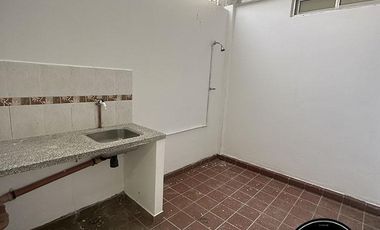 Departamento de dos ambientes a 300 metros del mar en Santa Teresita - Calle 3 y 44 al 288