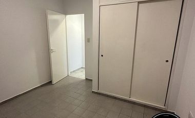 Departamento de dos ambientes a 300 metros del mar en Santa Teresita - Calle 3 y 44 al 288