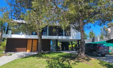 Casa en Terralagos Canning