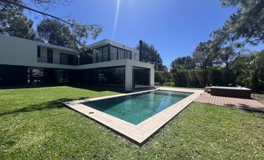 Casa en Terralagos Canning