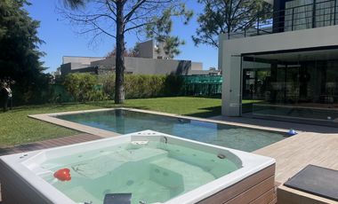 Casa en Terralagos Canning