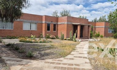 Casa en Venta en Condominio Miralflores