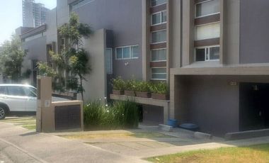 Casa de venta en bosque real, 3 recamaras