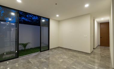 Venta de hermosa casa una planta en Tamora Conkal