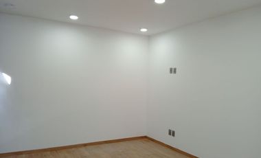 Estrena casa en renta en La Cima coto G